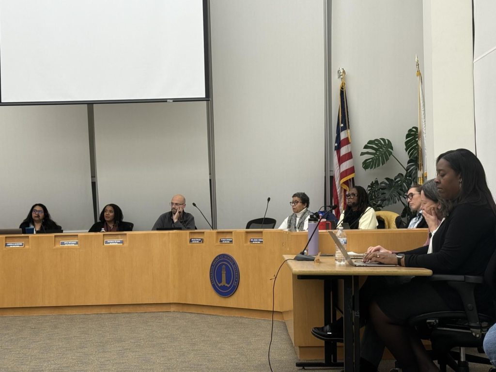 district 65 cfo resignation - District 65 CFO Tamara Mitchell to Step Down After School Year
